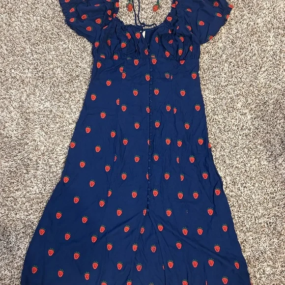 UPDATED! FARM Rio Navy and Red Midi Strawberry Dress - Picture 10 of 11